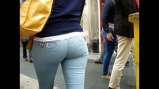 یک مادر بلوند فوق العاده شاخ سکس پارتی مهمانی به این زوج نوجوان رابطه جنسی سه طرفه را آموزش می دهد