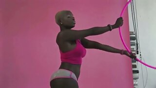 MILF ژاپنی از خروس سخت سکس پارتی واقعی مردش لذت می برد