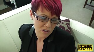MILF مست توسط یک پسر جوان اغوا کلیپ سکس پارتی شده است