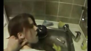 میلف مقعدی گره خورده p1 در یک ویدیوی پورنو آماتور خانگی واقعی قرار سکس در پارتیها داد . با نوجوانان شاد، قاپ شیرین خود را در توالت می گیرد، اوه خروس سیاه و بزرگ مکیدن گرم کوچک و سپس خم شده و فاک