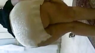 پرستار فیلم پارتی سکسی لیلی وارد خانه شد و به فرانکی یک دمنوش گرم داد